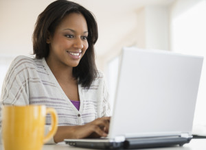 woman-on-computer