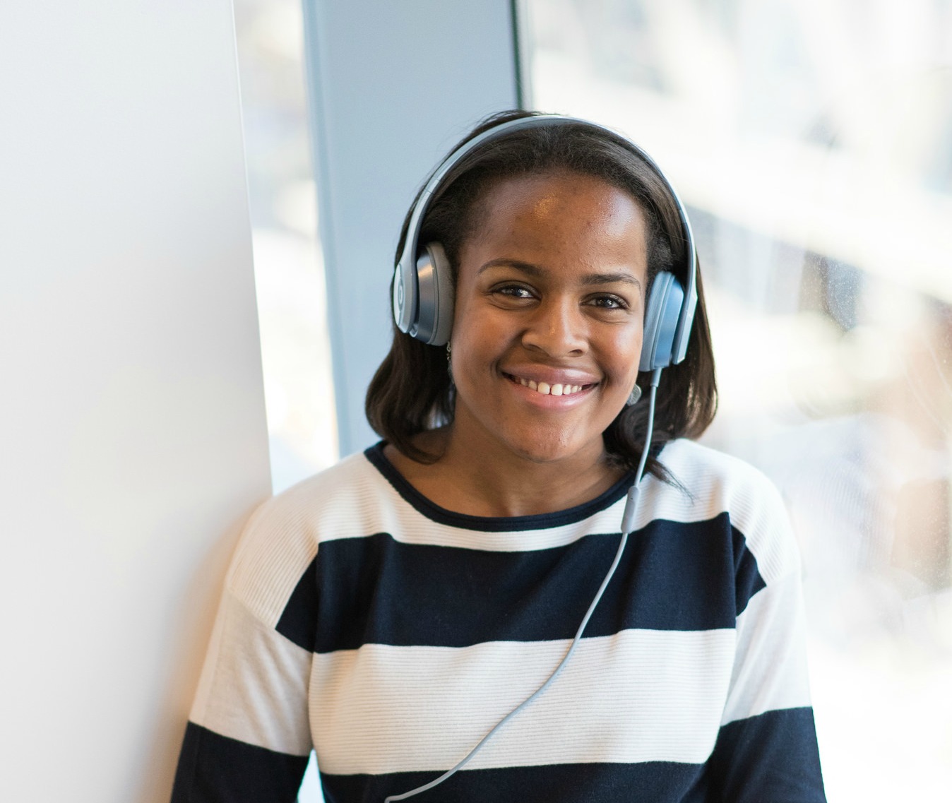 black-woman-with-headphones